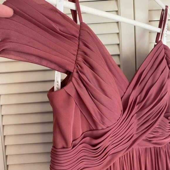 Azazie Maroon Spaghetti Strap Cap Sleeve Bridesmaid Formal Gown Size C (6) - Picture 6 of 10